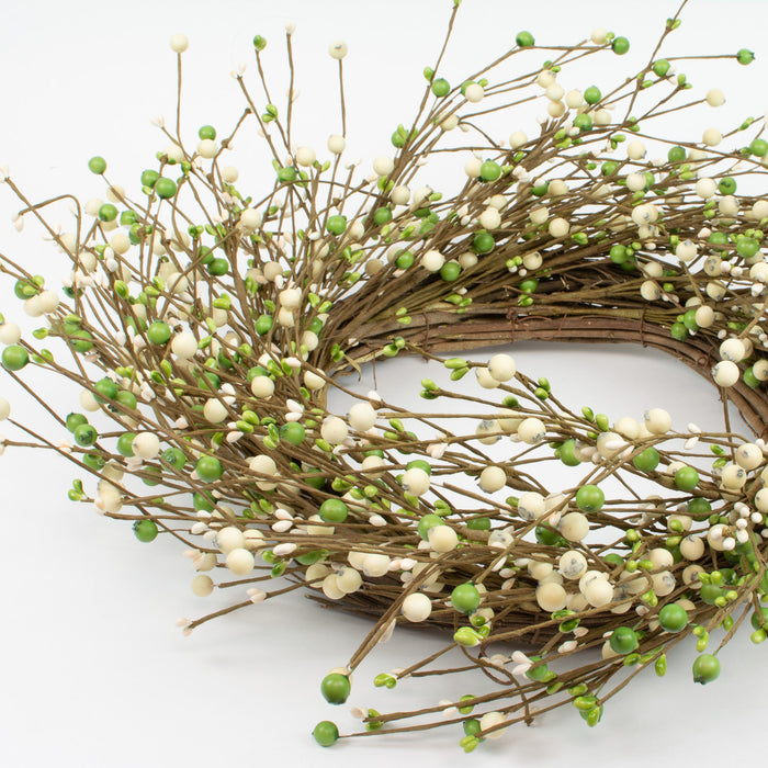 Berry & Pip Cream Green Wreath - 22 Inch