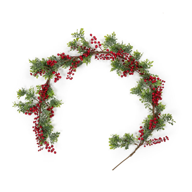 Red Berry And Boxwood Garland - 5 Feet