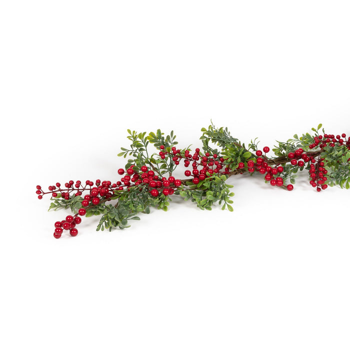 Red Berry And Boxwood Garland - 5 Feet